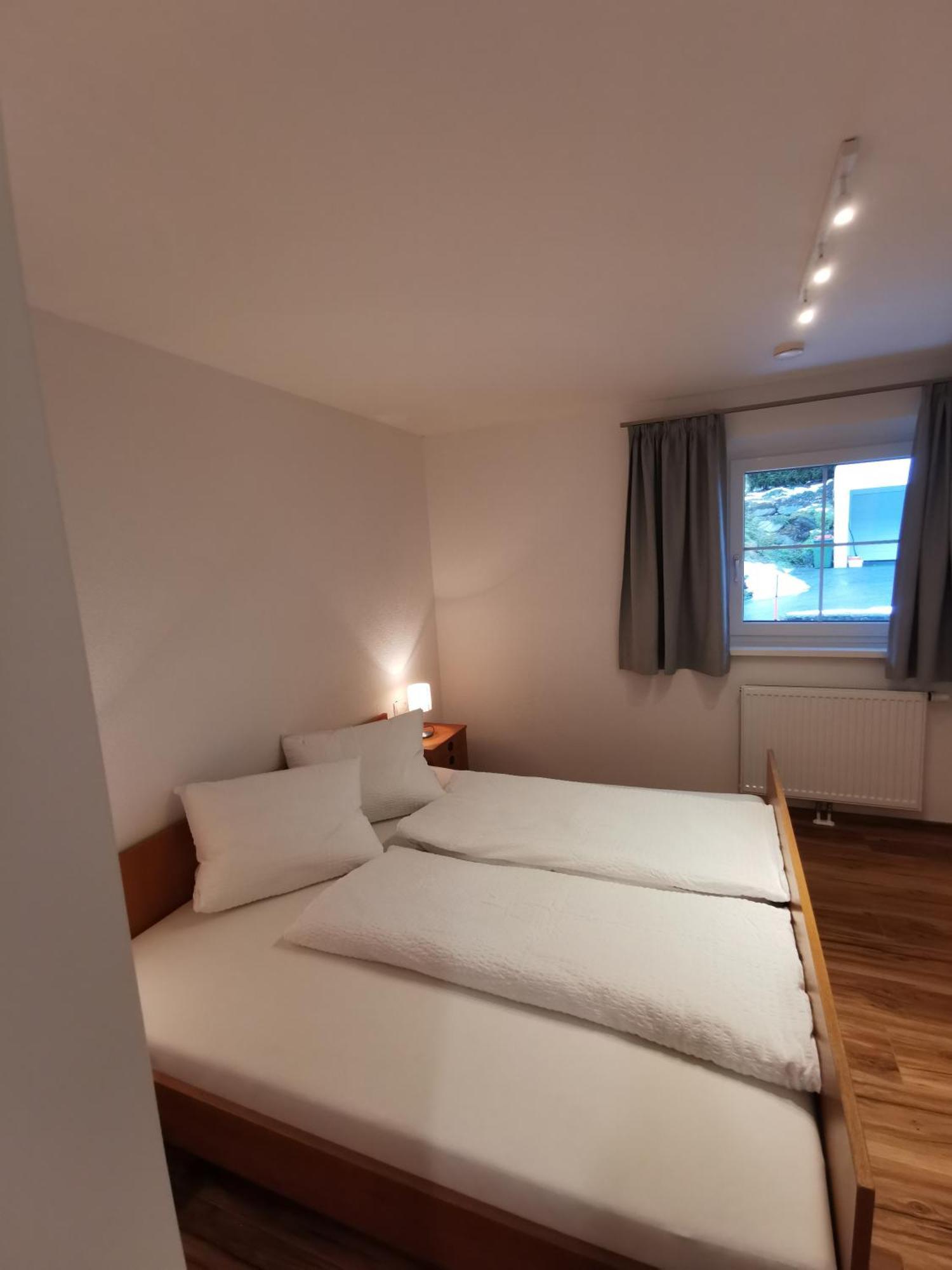Apartments Haus Schoen - Preise Inclusive Pitztal Sommer Card Jerzens Cameră foto